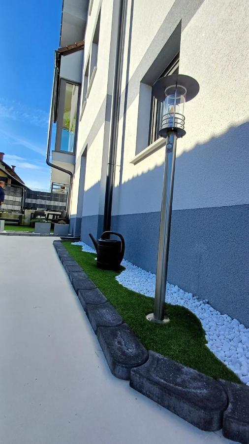Apartmaji Stars Mavcice Εξωτερικό φωτογραφία