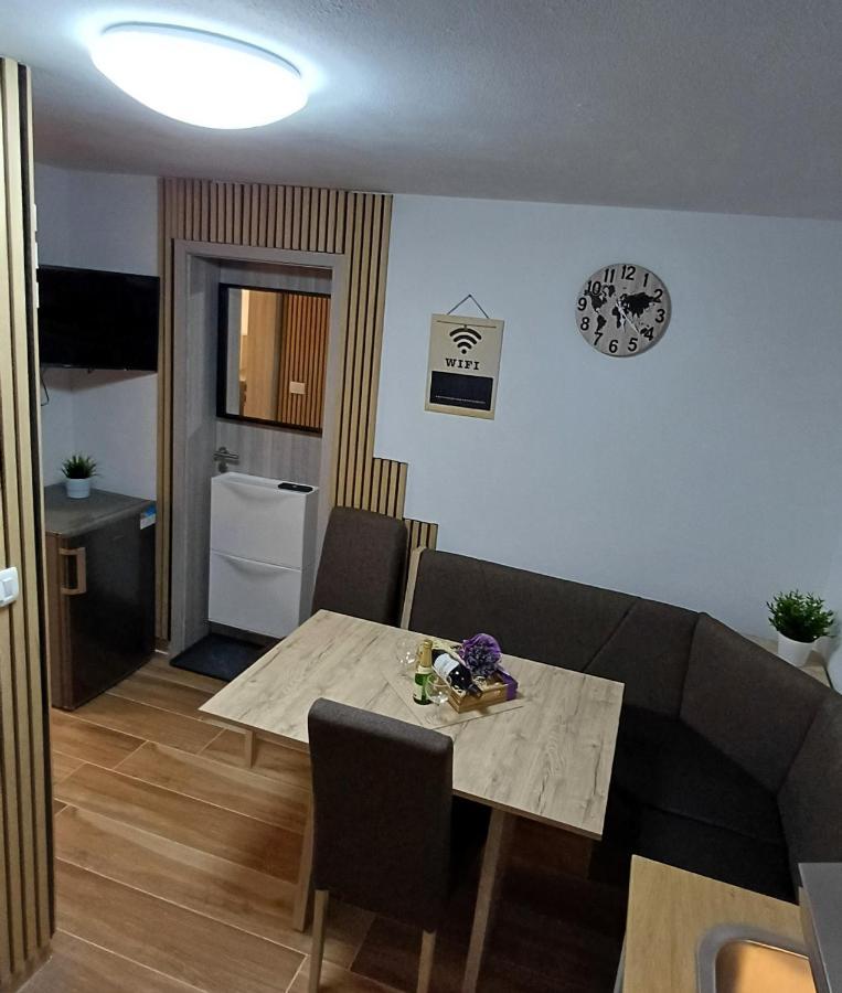 Apartmaji Stars Mavcice Εξωτερικό φωτογραφία